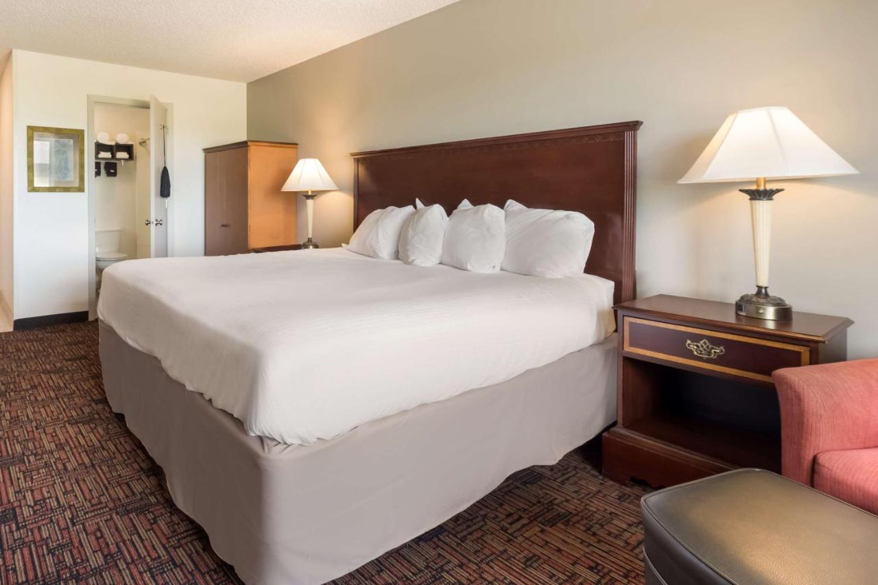 Surestay Hotel By Best Western Thomson Zewnętrze zdjęcie