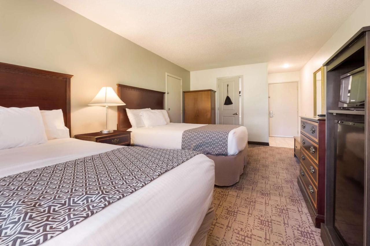 Surestay Hotel By Best Western Thomson Zewnętrze zdjęcie